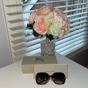Burberry sunglasses